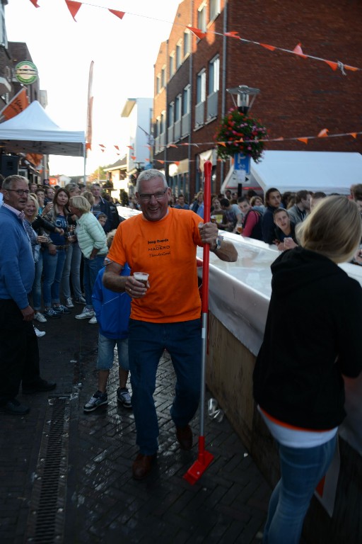 ../Images/Donderdag kermis 431.jpg